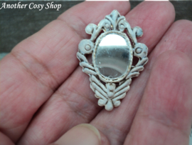 Dollhouse miniature mirror in 1" scale