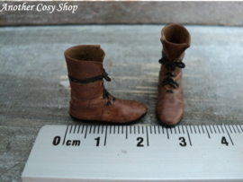 Dollhouse miniature ladies ankle boots in one inch scale