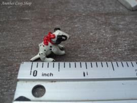 Dollhouse miniature metal toy dog with box