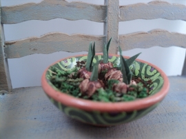 Dollhouse miniature brown bowl with flower bulbs 1"scale