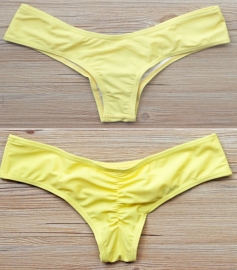 Scrunch cheeky bikini string GEEL XL 38/40