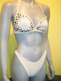 Exclusieve string bikini ecru