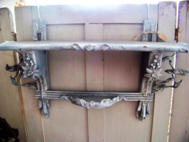 Art Nouveau wandplankje
