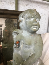 Terra Cotta Engel op zuil