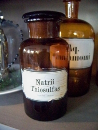 Apothekersfles Natrii Thiosulfas