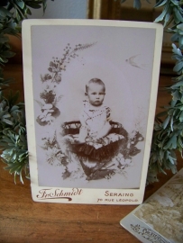 Oude babyfoto