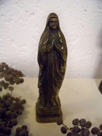 Bronzen beeldje van Maria