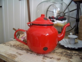 Rood emaille koffiepotje
