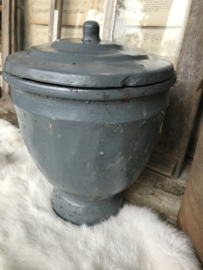 Oude terra cotta pot