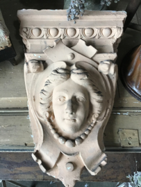 Oude ornamenten uit een kapel