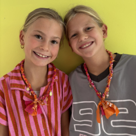Bandana-ketting - donderdag 25 september 2025 * 14.45 uur