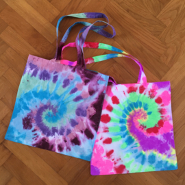 Meivakantie * Tie Dye Tas & pannenkoek! - vrijdag 29 april 2022 * 13 uur