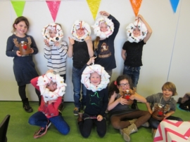 Kinderfeestje * Feestelijk zelfportret schilderen! *