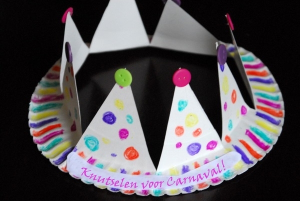 Editor uitrusting Ochtend Carnavals kroon knutselen - 11 februari 2015 | Archief | Bij van Jansen