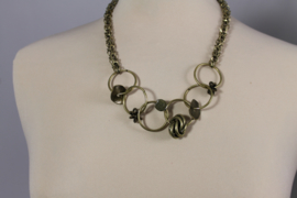 Goudkleurig korte ketting