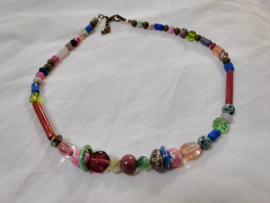 Kleurmix korte ketting