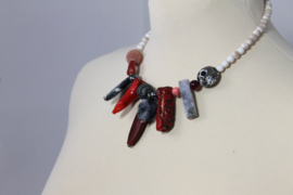 Rood | antraciet korte ketting 