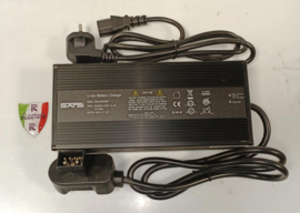 Ecooter E1 - Acculader (60V-7A) - (vernieuwd model)