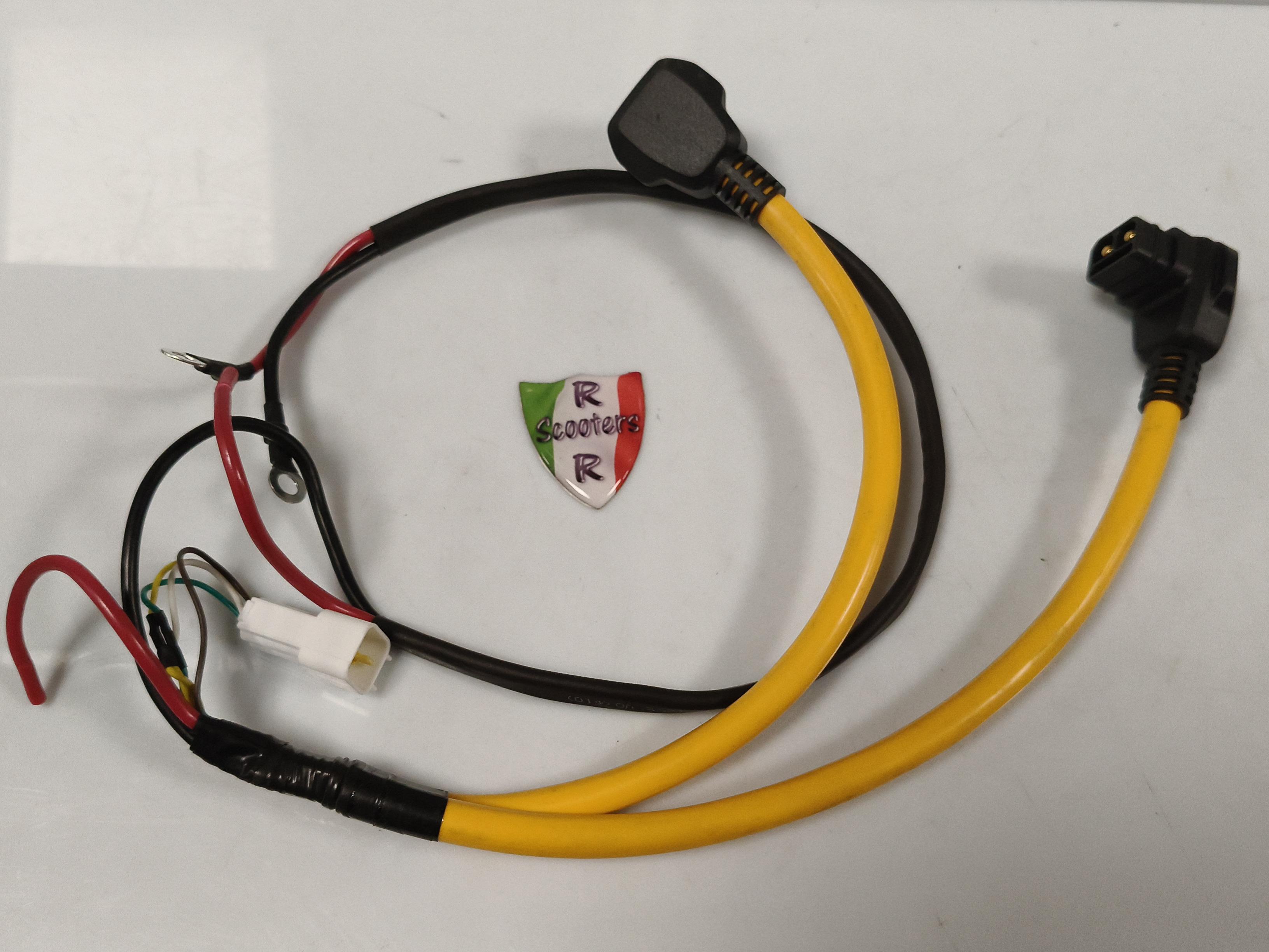 GTS E-Bravo / Dubbele Accu laadkabel