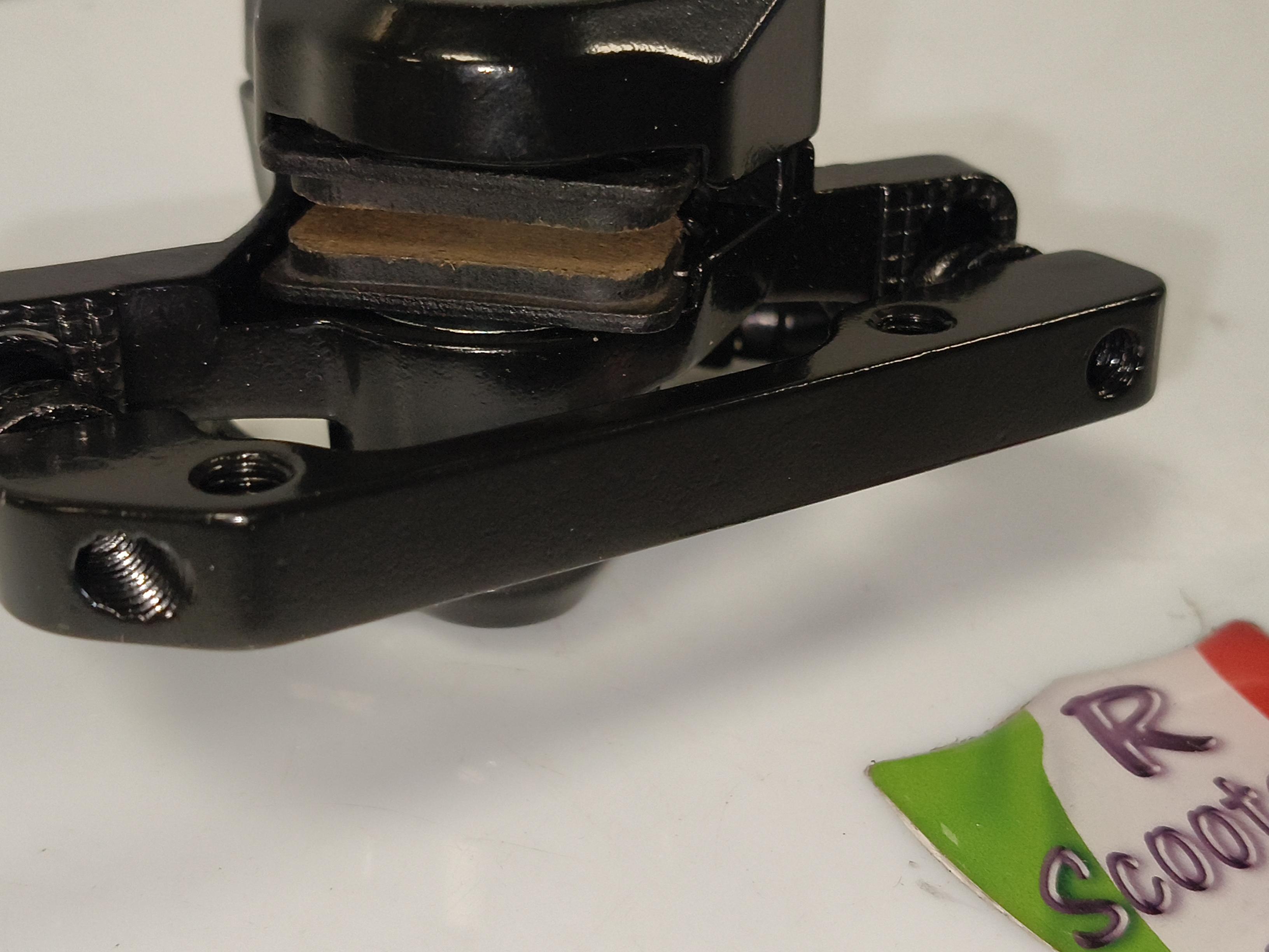 Windgoo E20 - Remklauw ACHTER-rem