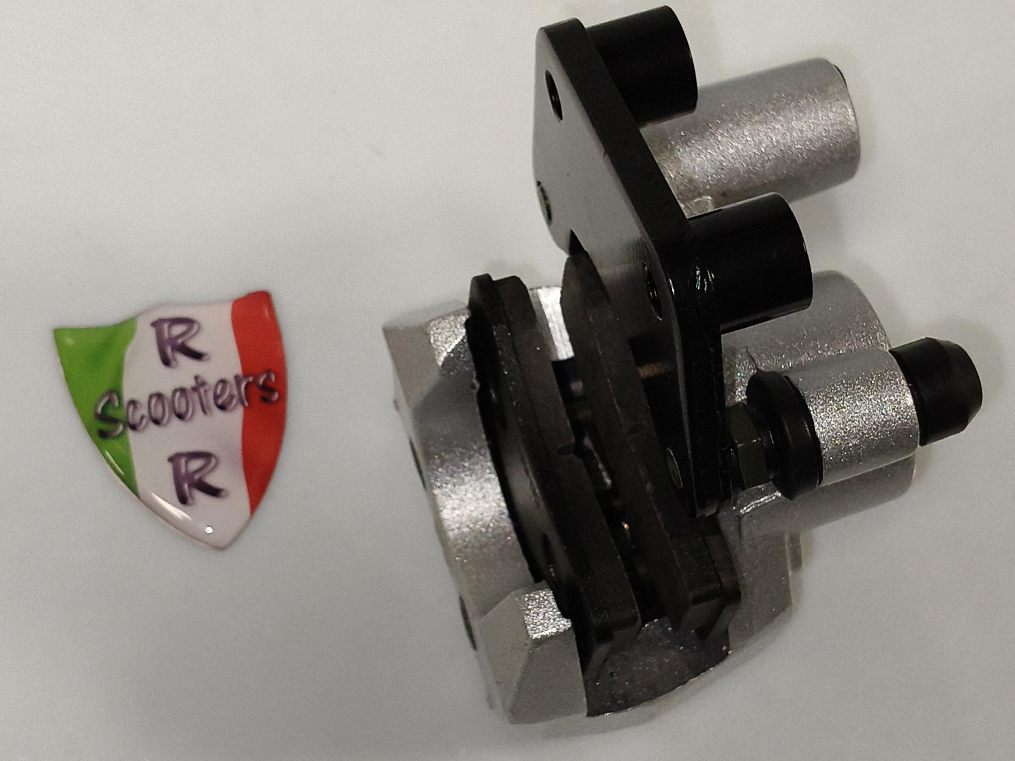 BTC R8 - Remklauw compleet - (VAK B-48)