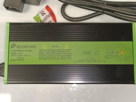 Ecooter E1 - Acculader (60V-7A) - (vernieuwd model)
