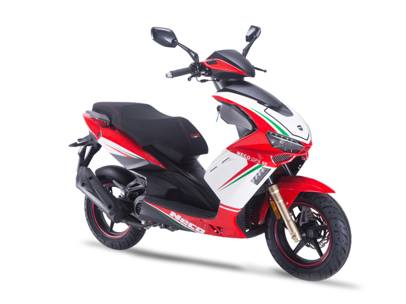 Neco GPX kleur Rosso Racing Euro 5 Benzine scooters 50cc