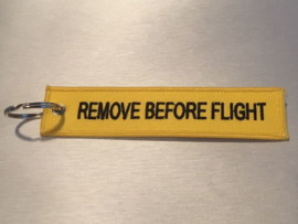 Remove Before Flight Sleutelhanger Geel
