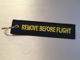 Remove Before Flight Sleutelhanger Zwart / Geel