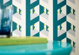 Patroonbehang Lars Contzen Behang Urbanavista Zuiverwit, Oceaanblauw, Telegrijs, Appelgroen
