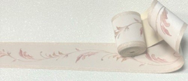 bladmotief behangrand gedempte tint van oud roze & creme