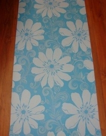 meisjes behang blauw met grote witte bloemen stijlvol behang