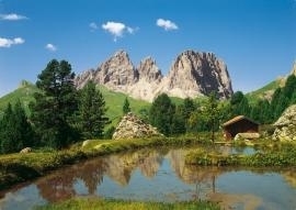 8-9017 Komar Fotobehang Dolomiten groene bergen behang