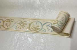 Landelijke groen crème behangrand met ornamenten 9 cm – 5 meter lang