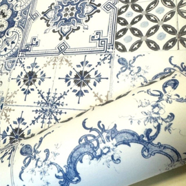 Delfs blauw tegel behang met zachte zandkleuren Hollandse stijl