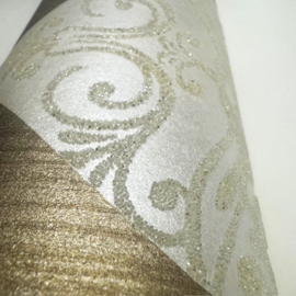 Barok behang goud wit diamanten voelbaar stuctuur