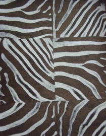 bruin wit zebraprint dierenprint behang 41