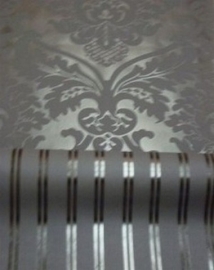 zwart zilver streepje of barok behang 8