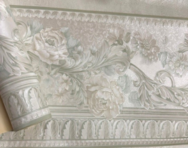 Crème Groen Bloemen Behangrand 5m x 16,4cm – Landelijk / Klassiek