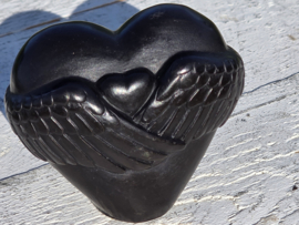 URN / HART MET VLEUGELS