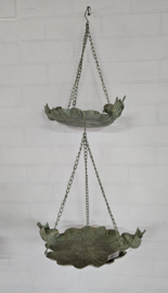2 VOEDERSCHALEN / VOGELBADEN