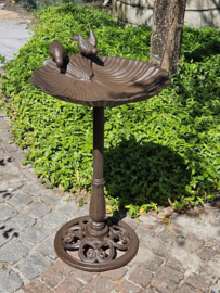 VOGELSCHAAL IN SCHELPVORM