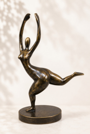 DANSENDE VROUW