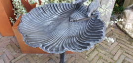 ALUMINIUM VOGELDRINKSCHAAL IN SCHELPVORM