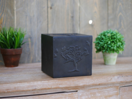 URN  / BOOM MET VOGELS