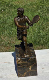 TENNISER
