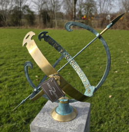 BRONZEN ZONNEWIJZER