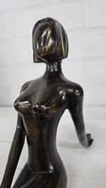 VROUW ZITTEND / RANDZITTER