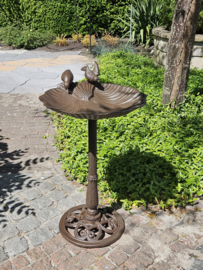 VOGELSCHAAL IN SCHELPVORM