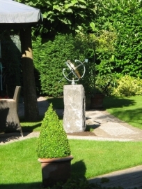 BRONZEN ZONNEWIJZER